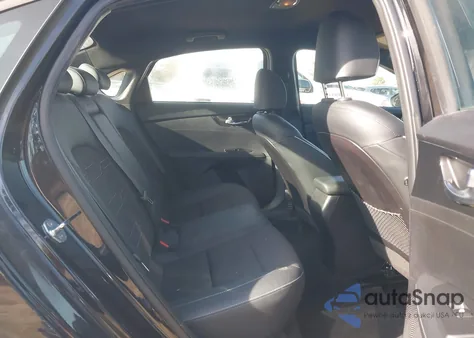 2022 Kia Forte Gt-Line z USA, uszkodzony, nr VIN 3KPF54AD4NE423960